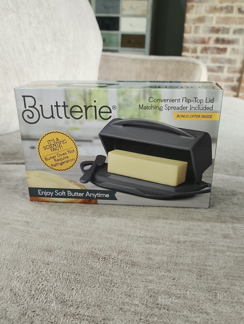 NWT Butterie Butter Dish With Lid & Spreader